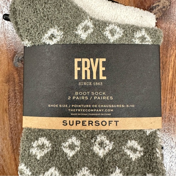 Frye supersoft boot socks - 2 pairs - NWT - Picture 2 of 3